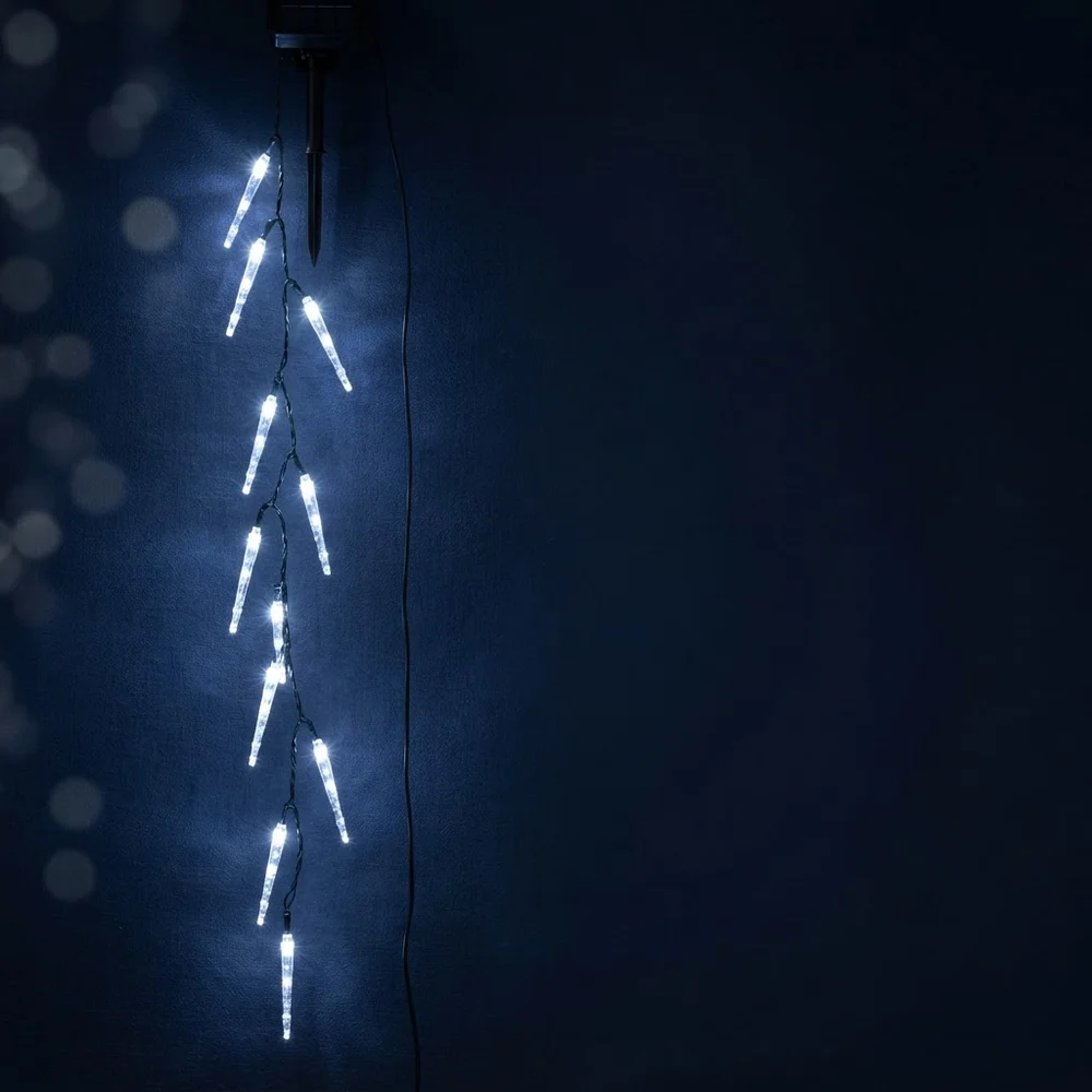Como fixar luzes de Natal no telhado